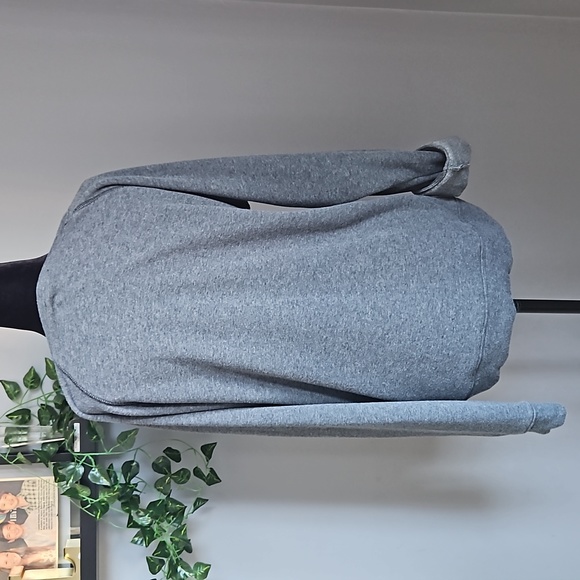 SheShow GOOD MOMS SAY BAD WORDS sweatshirt - Picture 4 of 7